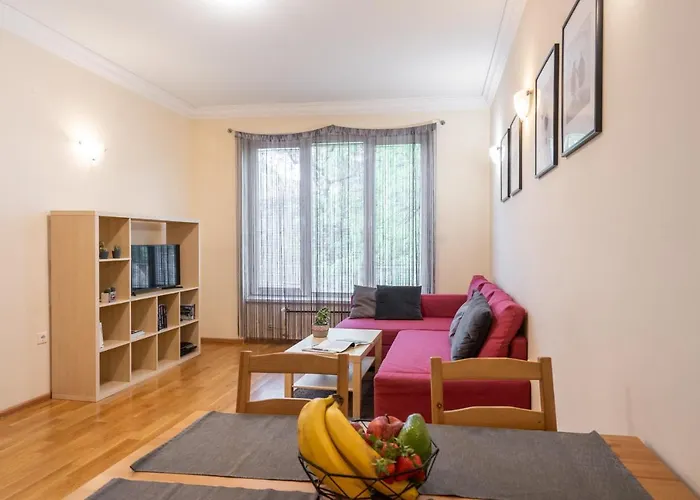 Sofia Day And Night Apartment